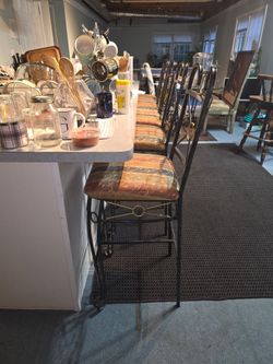 MODERN INDUSTRIAL CONTEMPORARY STYLE BAR HEIGHT BLACK METAL LAST A LIFETIME 29" BAR COUNTER CENTER ISLAND STOOL COUNTER ISLAND STOOLS