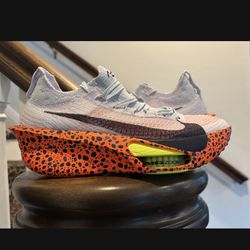 Size 6.5 Men’s Olympics Nike Sneakers