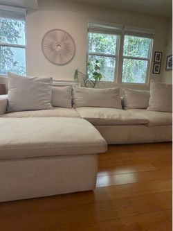 Living Spaces Utopia - 2 Piece Sectional (right side chaise)