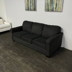 Can drop off Ashley Couch