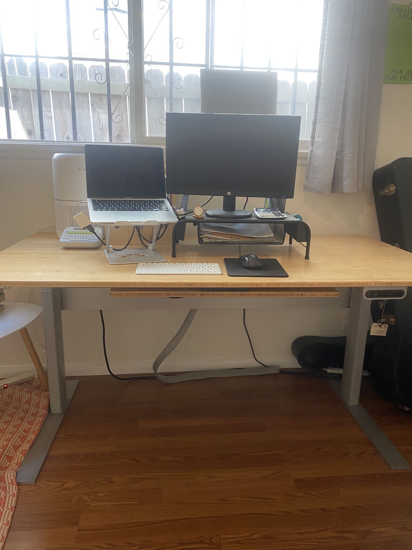 HUGE Adjustable Standing Desk - XDesk Terra Brand in GREAT CONDITION