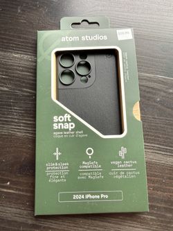 iPhone 16 Pro Soft Snap Shell Cover
