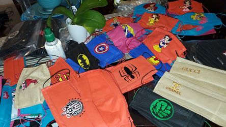 Mascarillas bordadas