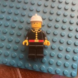 Old Lego Minifigure 