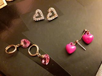 Alot of heart shapes jewelry
