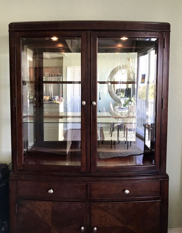 Beautiful Display China Cabinet Bookcase 249 Furniture In Tampa Beautiful Display China Cabinet Bookcase 249 Furniture In Tampa Fl Offerup