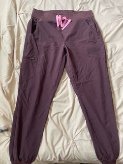 FIGS Plum Scrub Joggers M
