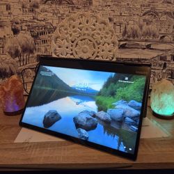 Lenovo Yoga 15inch I5/16gb/256gb SSD