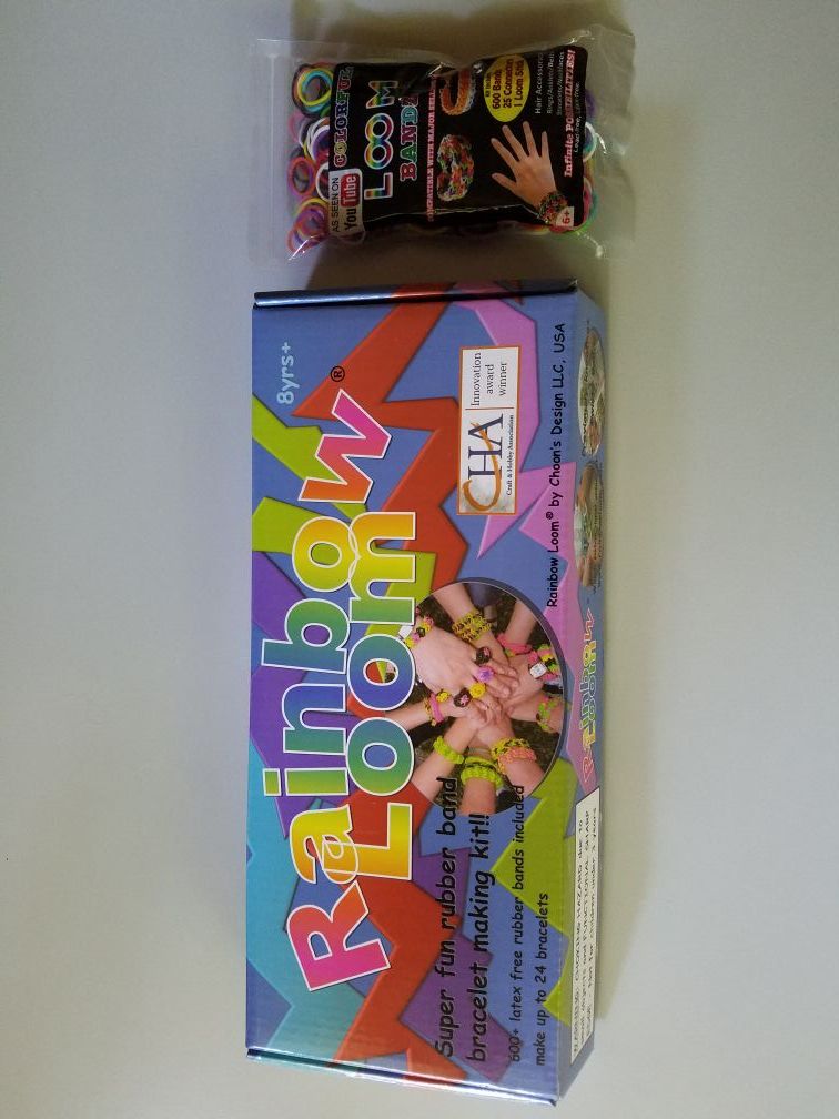 Rainbow Loom w/Extra Bands