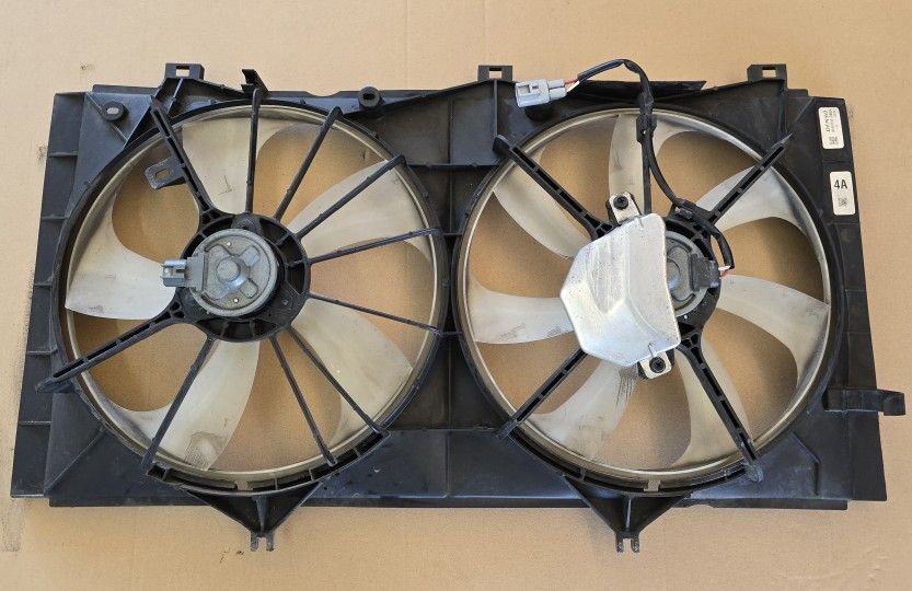 Toyota Venza cooling fan