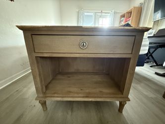 Wood nightstand / side table – quick sale  Solid structure, drawer with key, good size. Cosmetic wear on edges and top (see photos). Price reflects co