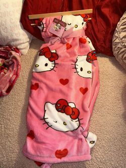 Hello Kitty Valentines Blanket FIRM PRICE