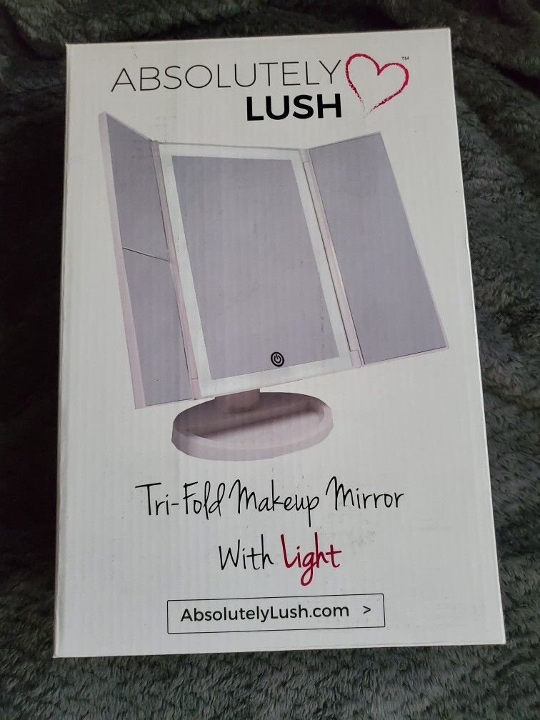 Tri Fold Make Up Mirror With Led Lights