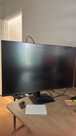 Samsung M7 32inch smart monitor