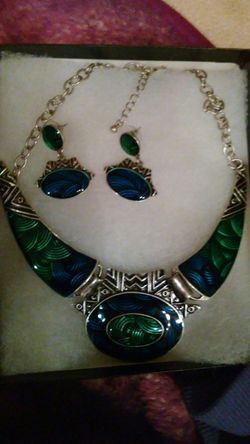 Lady fashion necklace