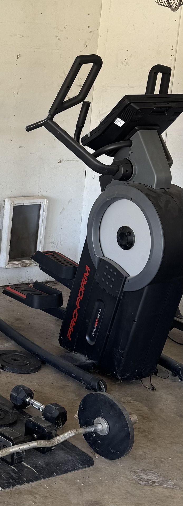 Elliptical ProForm Pro HIIT H14 with 14” HD Touchscreen Black