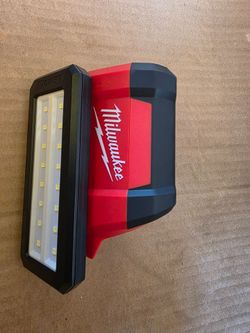 Milwaukee M12 Work Light