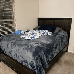 Queen Bedroom Set