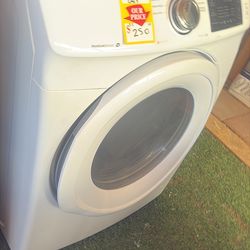 Bonita secadora de gas con garantía