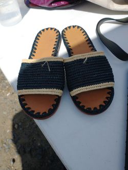 Carrie Forbes Slides Sz 36