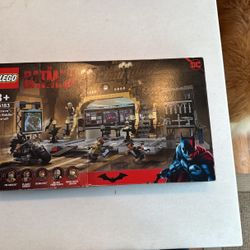 Lego - Unopened 76183 - Batman