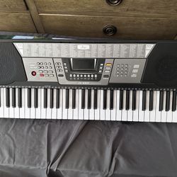Keyboard/Piano