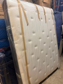 Queen Mattress, Boxsprings