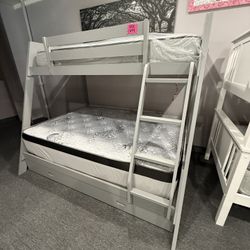 Twin Over Full Bunk Bed 