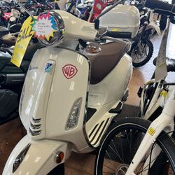 2023 Vespa Primavera 150