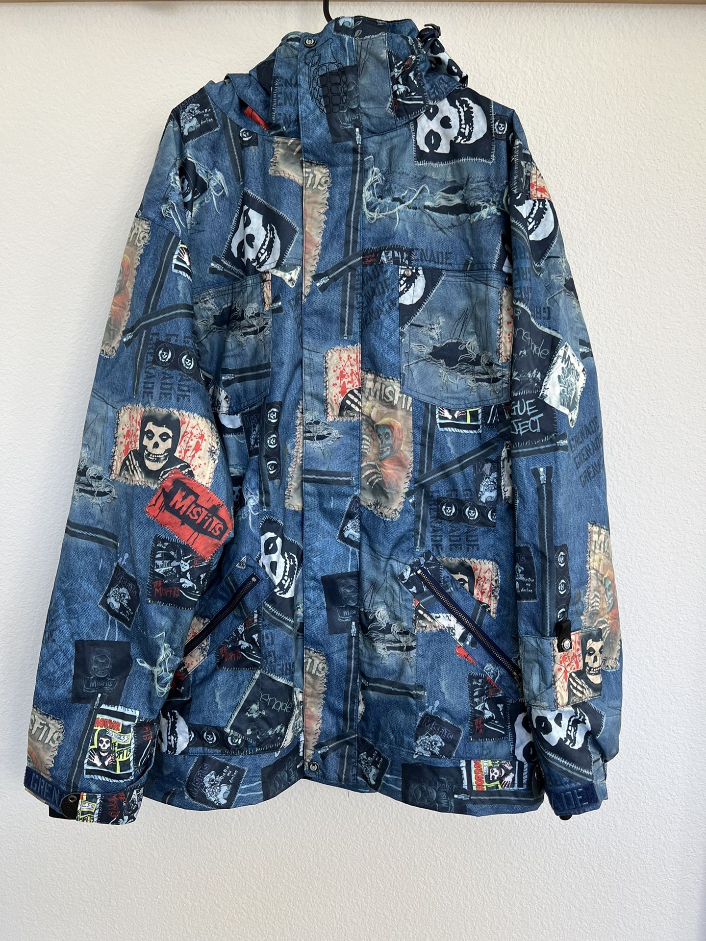 Grenade Gloves Snowboard Misfits Fiend Club Jacket Coat Snowboarding