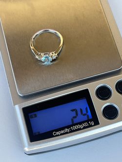 14k White Gold Genuine Topaz Size 7