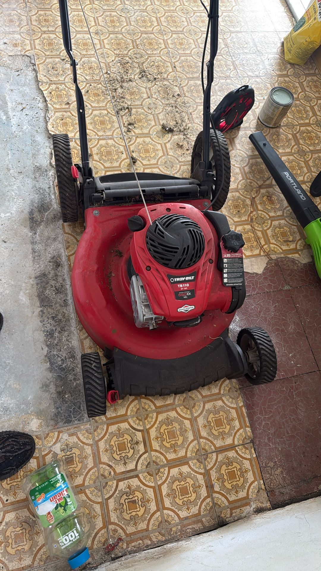 Lawnmower -Weed Eater-pole Saw-leaf blower