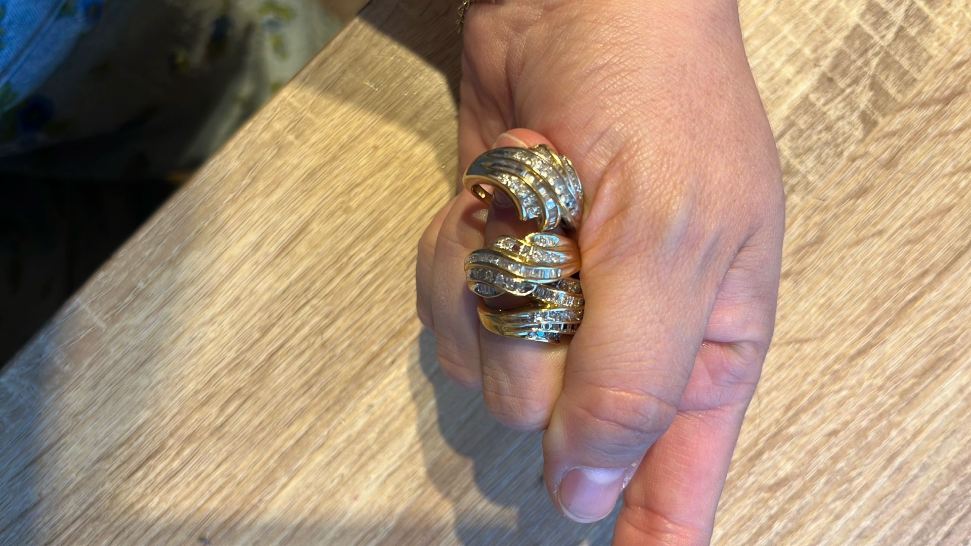 10k gold rings w diamonds firm oro