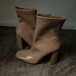 Steve Madden Boots Size 8.5 