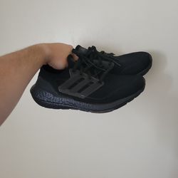 Adidas Ultra boost 22 for Sale in Imperial Beach, - OfferUp