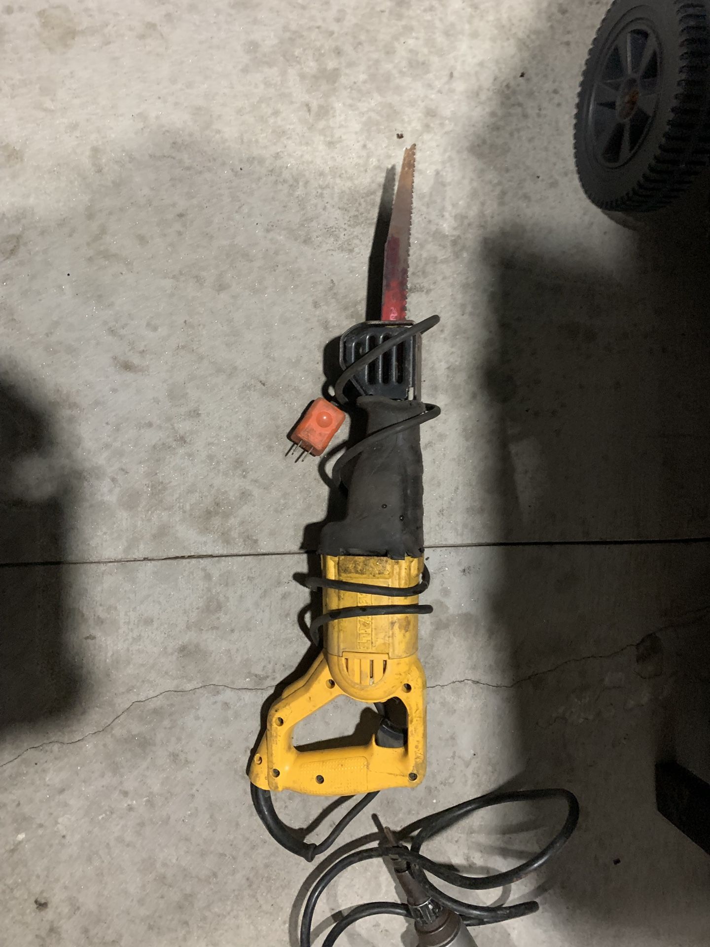 Saw Saw Dewalt
