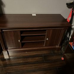 Have Entertainment Center,Info In Despcription, $100 or better Offer, No Scammers,Pickup Only, Pym in Person Only, Cash Or Cashapp Only