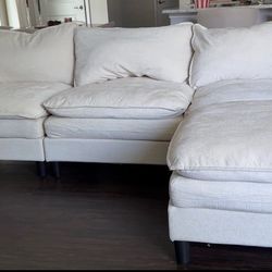 Vesgantti Cloud Lita Modular Sectional Sofa – Like New (Staging Only!)
