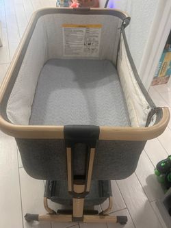 Grey bay bassinet