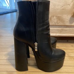 Black Platform Heels 