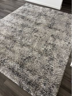 8 x 10 Rug