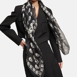 Alexander McQueen Black White Silk Chiffon Classic Skull Print Scarf ITALY $345