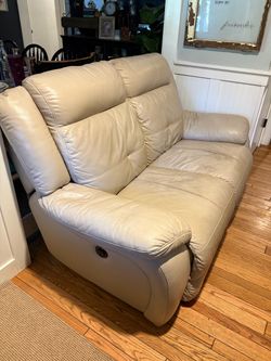 Cream Leather Power Reclining Loveseat – Both Seats Recline
