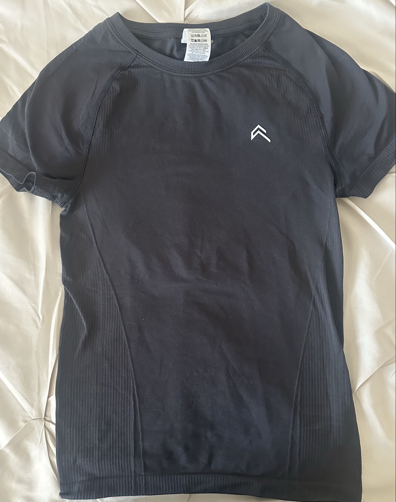 Oner active shirt — XS