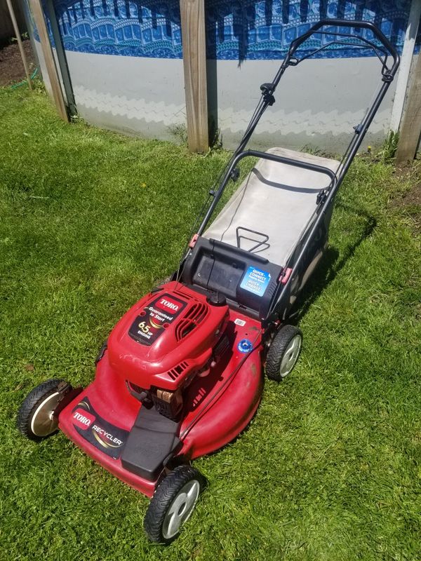 TORO 22" Recycler Mulcher Self Propelled Lawn Mower w/ Bag for Sale in