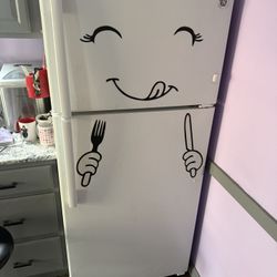 GE Refrigerator 