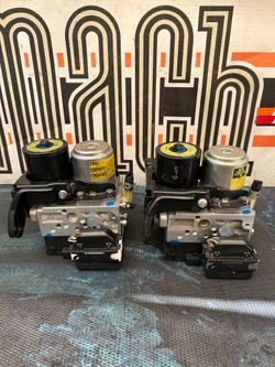 2007-2011 Toyota Camry Hybrid ABS Anti-Lock Brake Pump Actuator Assembly - Used OEM