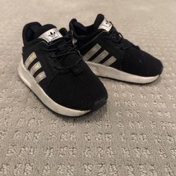 Adidas Toddler Shoe Size 6k 