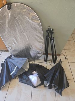 ALL BANDLE FOR TAKE PROFESIONAL PICTURES . I DON'T NEDD . VERY CHEAP.