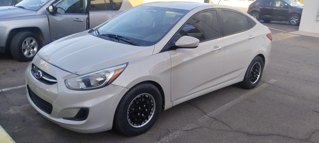 2016 Hyundai Accent
